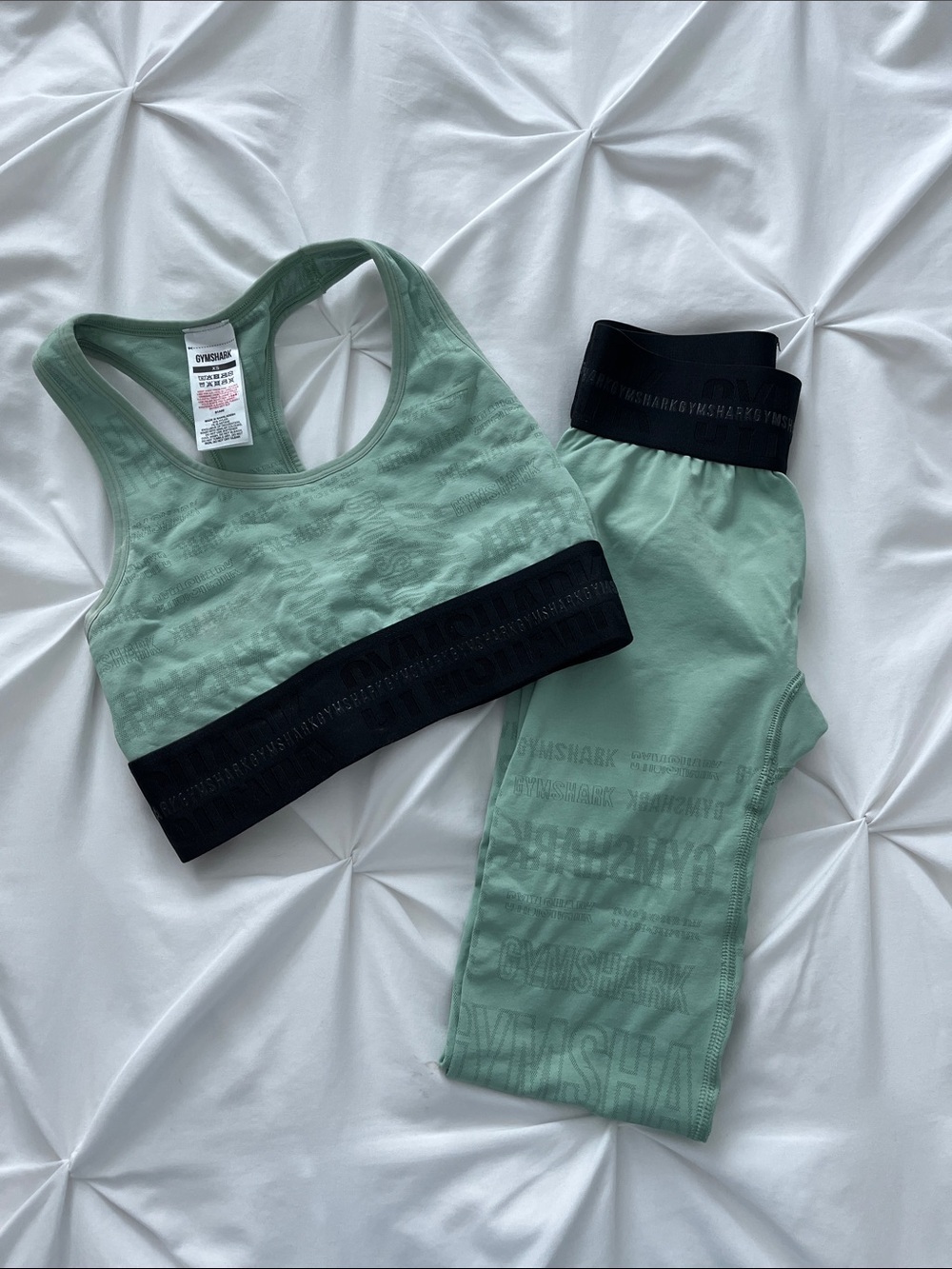 Gymshark Mint Green Leggings and Sports Bra with Black Trim